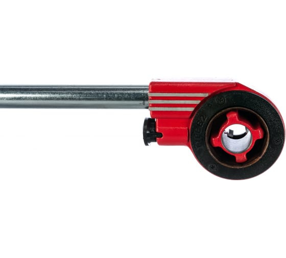 Набор клуппов 1/4-1/2-3/4-1-1*1/4 + плашкодержатель с трещоткой MATRIX