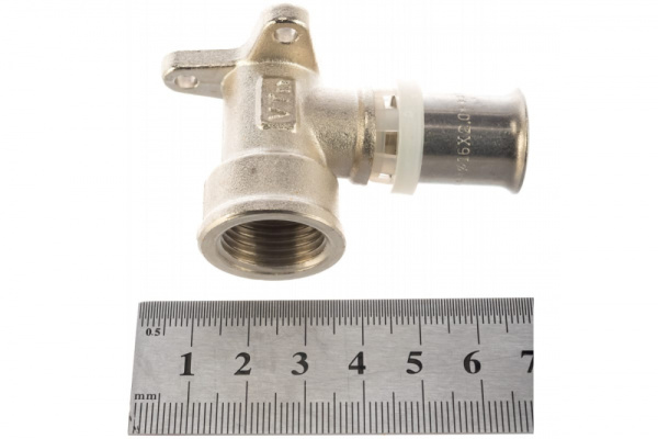 Водорозетка пресс 16х1/2 Valtec