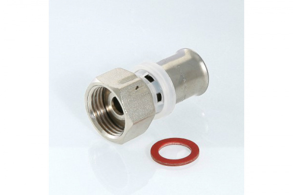 Соединитель пресс накидной гайкой 20х3/4