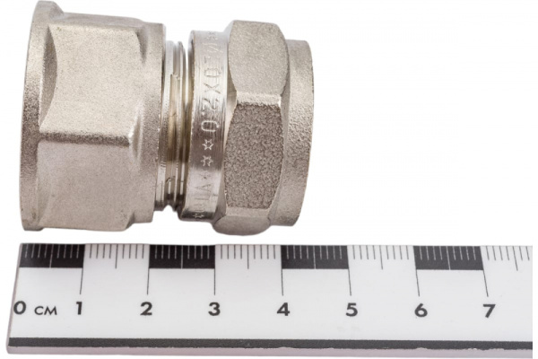 Муфта перех. вн. 20ц-3/4