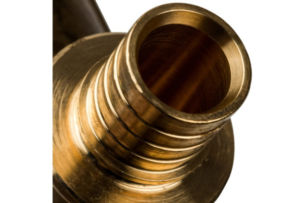 Угольник настенный с креплением 16xRp 1/2″ STOUT