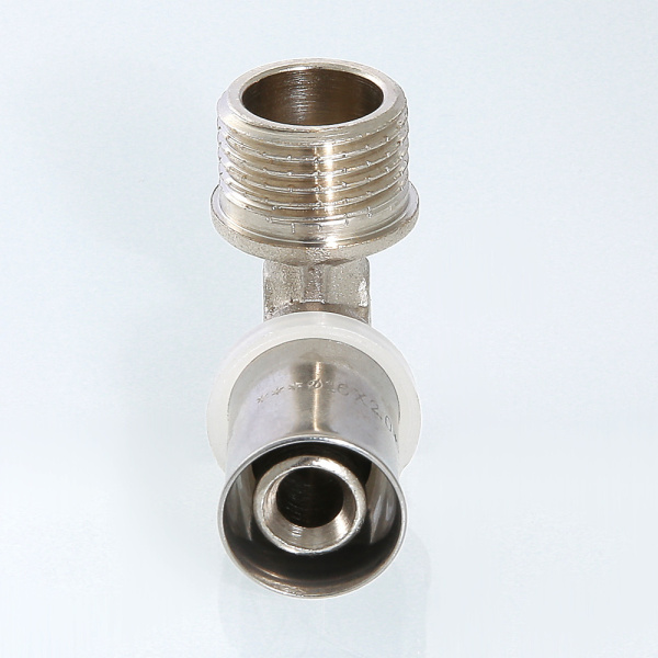 Угольник пресс перех. нар, 20х1/2