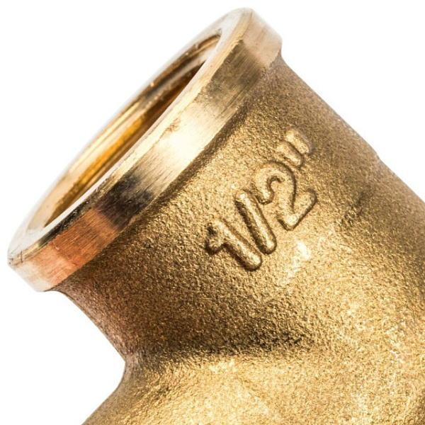 Уголок 1/2 г/г