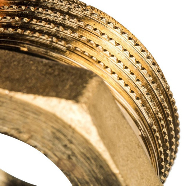 Футорка 1*-1/2 STOUT