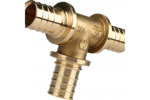 Тройник равнопроходный 25 STOUT