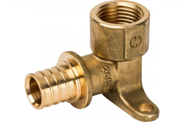 Угольник настенный с креплением 20xRp 1/2″ STOUT