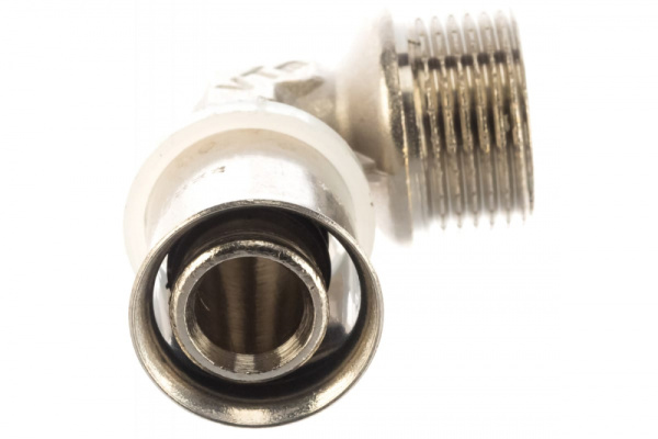 Угольник пресс перех. нар, 20х3/4