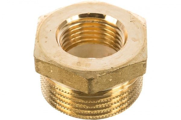 Футорка 1*-1/2 STOUT