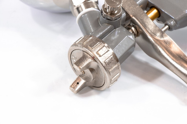 Краскораспылитель MATRIX с нижним бачком V 0,75 л, сопло D 1.2, 1.5 и 1.8 мм