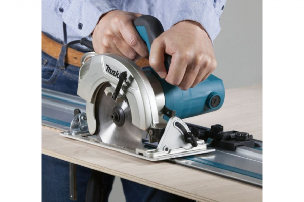 Дисковая пила MAKITA HS6601 165х20мм, 1050 Вт