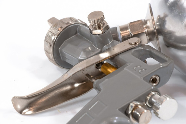 Краскораспылитель MATRIX с верхним бачком V 0,6 л, сопло D 1.2, 1.5 и 1.8 мм